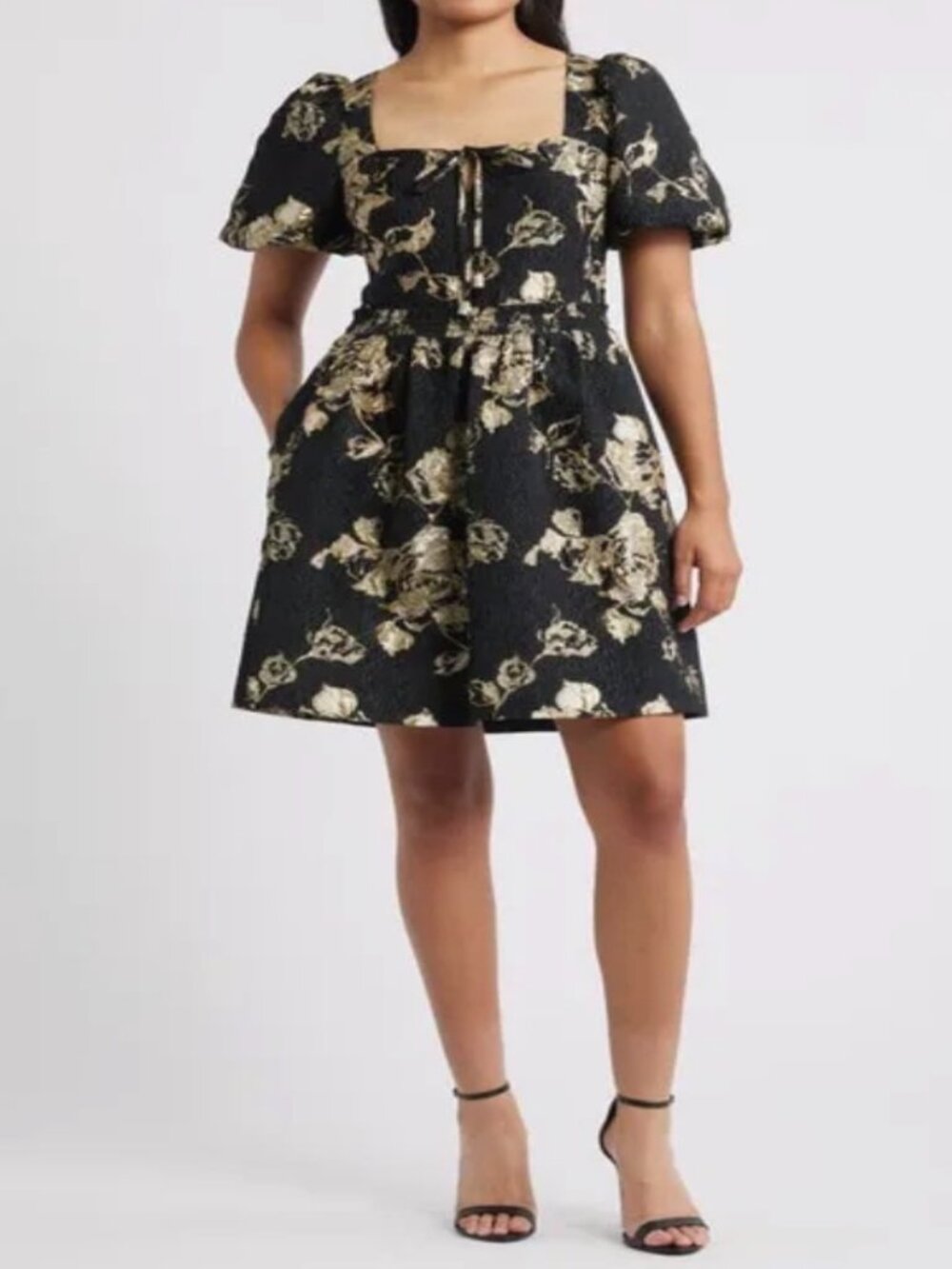 NWT Vince Camuto Black/Gold Metallic Floral Jacquard Mini/Midi Dress. Size 2